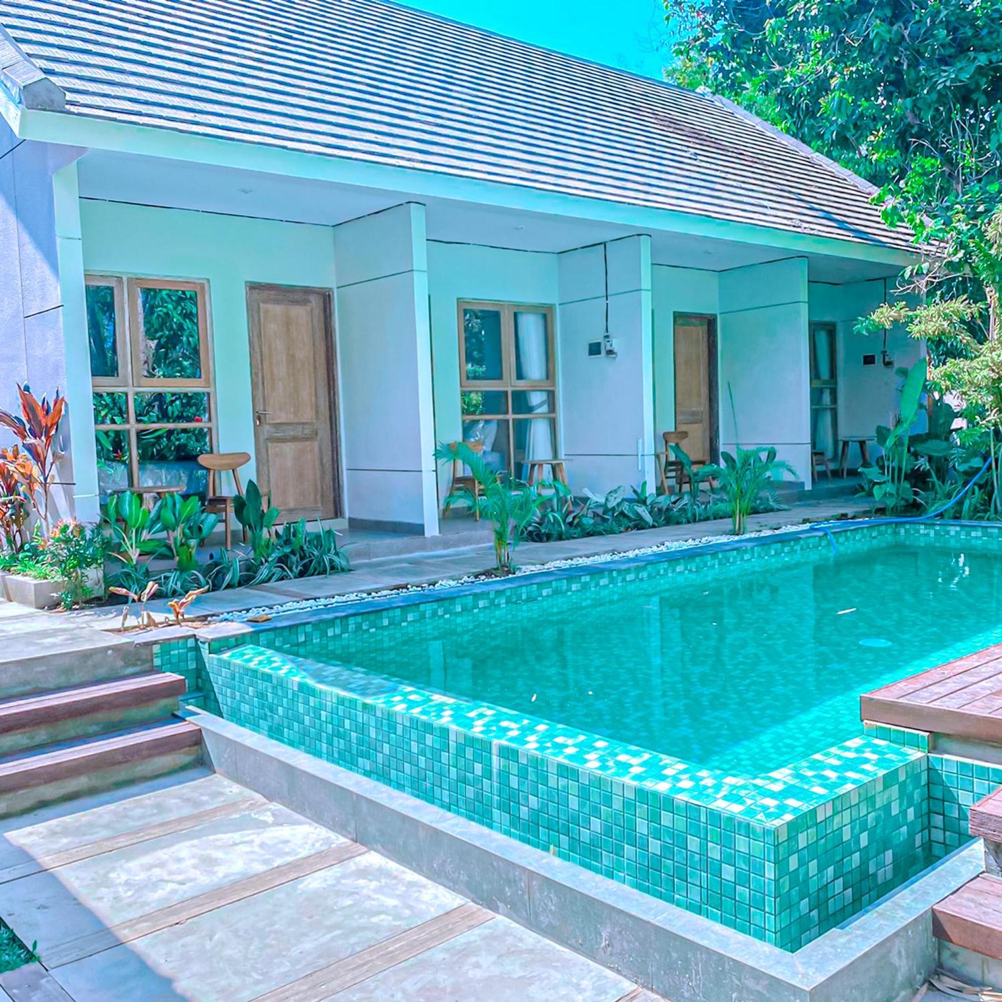 Manuver Surf And Stay Uluwatu Bali Jimbaran Eksteriør billede